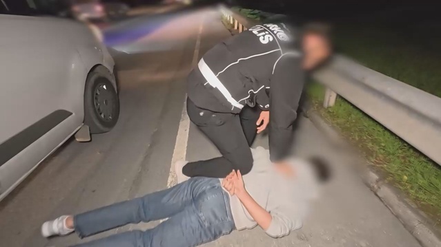 İrsaliyeyi e-postayla göndereceklerdi! Minibüsten 1 milyon 642 bin sentetik hap çıktı