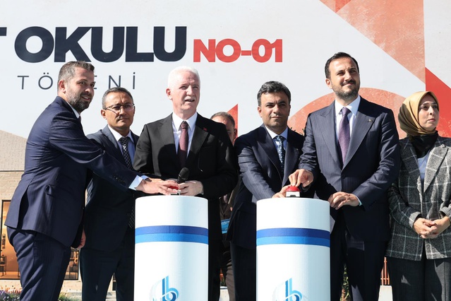 İstanbul Bağcılar'da Nezaket Okulu'nun temeli atıldı: Günde 300 çocuk eğitim alacak