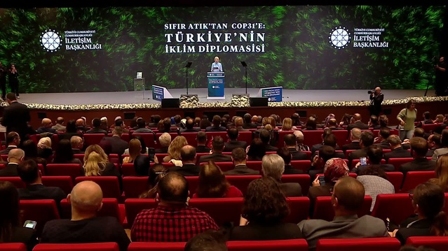 Bakan Kurum’dan Antalya’daki hortum sonrası korkutan uyarı! "Uçurumun kenarına ilerliyoruz"