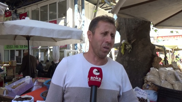 Sinop Erfelek'te kestane satışı günde 100 kiloya geriledi, fiyat 250-650 lira