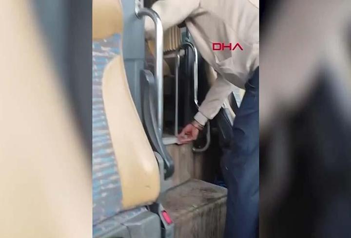 Polisler şaşkına döndü! Yolcu otobüsüne "düzensiz göçmen" düzeneği kurmuşlar