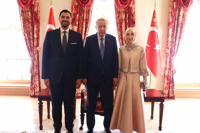 Meclisin en genç milletvekili Rumeysa Kadak nişanlandı
