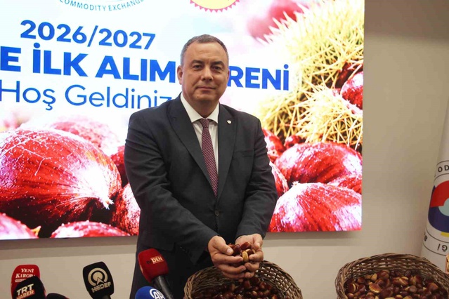 Aydın'da yeni kestane sezonu açıldı, ilk ürün kilogramı 600 TL'den satıldı