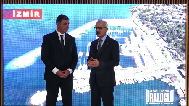 Bakan Uraloğlu, tüm ekiplerini İzmir'e günler içinde göndereceğini söyledi