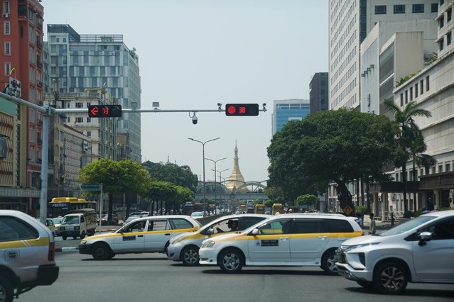 Yangon'da 150 binden fazla kişiyi barındıracak sıcak hava sığınakları hazırlandı