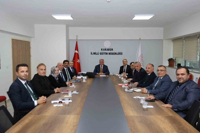 Bakanlık müfettişleri Karabük'te iki haftalık denetim sürecini toplantıyla tamamladı