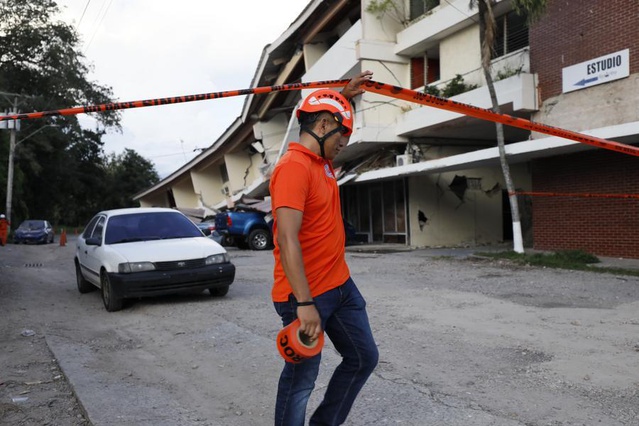 Panama'da 27 kişiyi yaralayan depremin ardından Tocumen'de uçuşlar durduruluyor