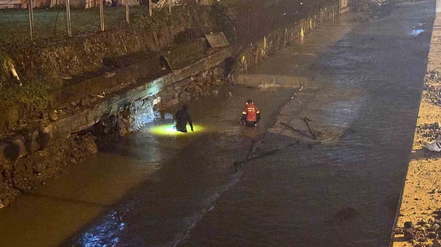 Zonguldak Ereğli'de eski kız arkadaşının evine ateş açan belediye çalışanı tutuklandı