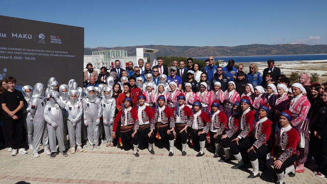 Burdur Salda'da 45. bilim merkezi ve MAKÜ Milli Teknoloji Atölyesi açıldı