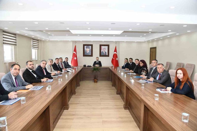 Ardahan'da Vali Yamlı başkanlığındaki SANTEK toplantısında 2. OSB süreci görüşüldü