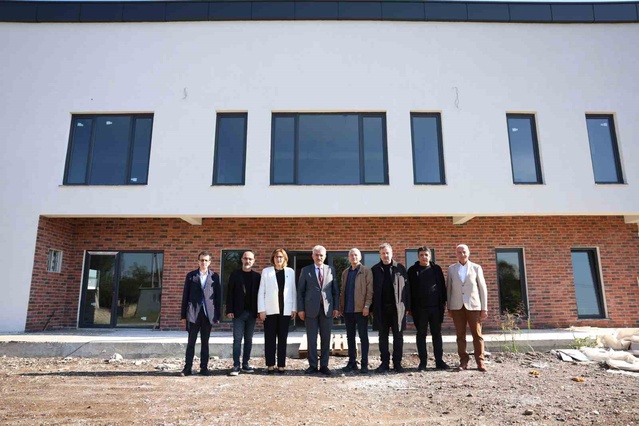 Düzce Valisi Makas, Adige Kültür Derneği'ni ziyaret etti, yönetime teşekkür etti
