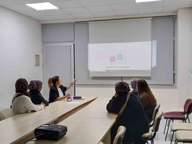 Eskişehir Odunpazarı'nda SED'li ailelere yaklaşık 9 haftalık aile eğitimi başlatıldı