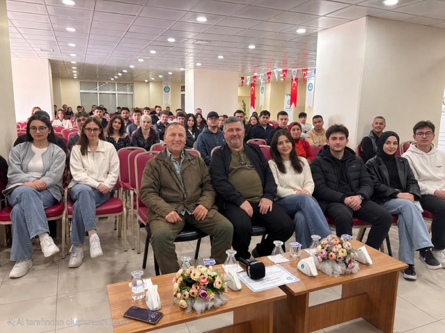 Burhaniye MYO mezunu Arslan, Kazdağları odağında av turizmi seminerine konuşmacı oldu