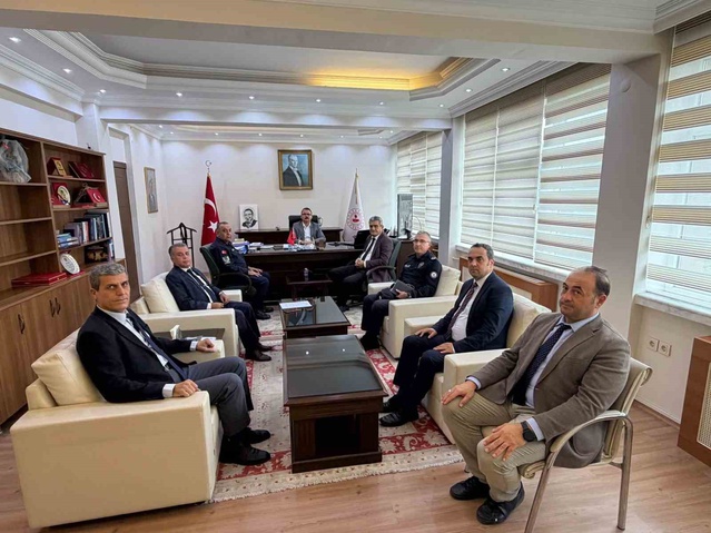 Kaymakam Ateş, Aydın Sultanhisar'da 29 Ekim hazırlıklarını görüştü