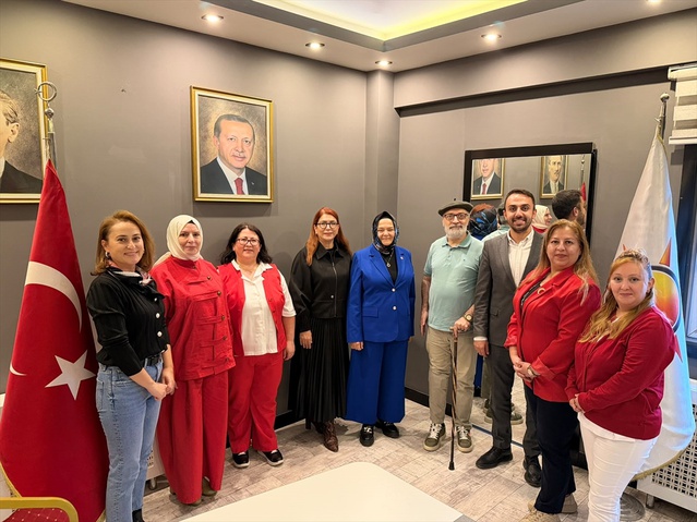 TBMM Komisyon Başkanı Gürcan, Eskişehir'de spor camiası ve öğrencilerle buluştu