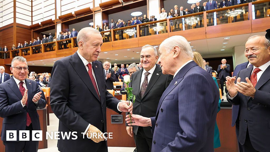 Meclis'in yeni yasama yılının ilk gününde neler yaşandı?