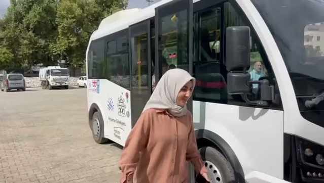 Birleşik Krallık ve UNDP heyeti Adıyaman'da özel gereksinimli öğrencilerle buluştu