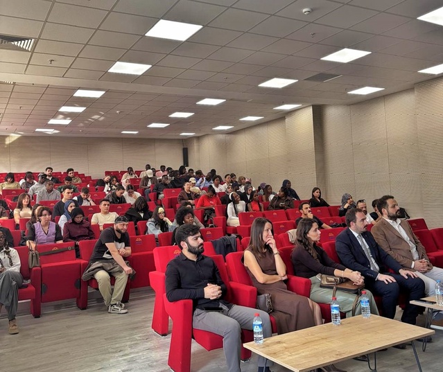 Hitit Üniversitesi öğrencileri, Filipinler'in Ankara Büyükelçisiyle buluştu