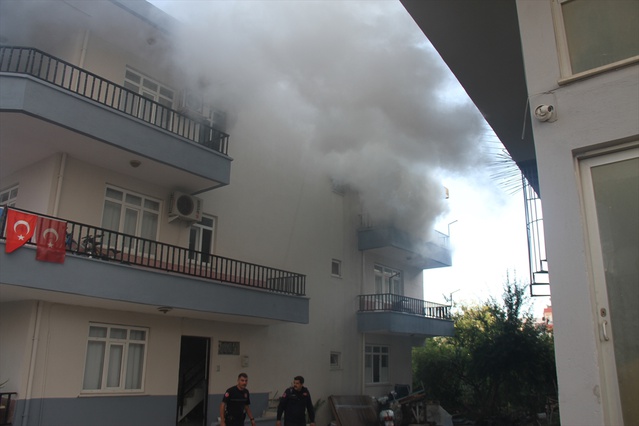 Antalya Serik'te evi yaktığı öne sürülen M.E. gözaltına alındı
