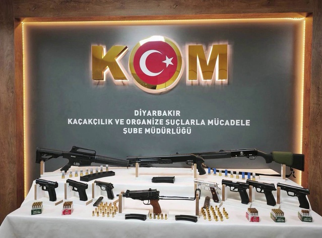 Diyarbakır'da silah kaçakçılığı operasyonunda 13 şüpheliden 3'ü serbest bırakıldı