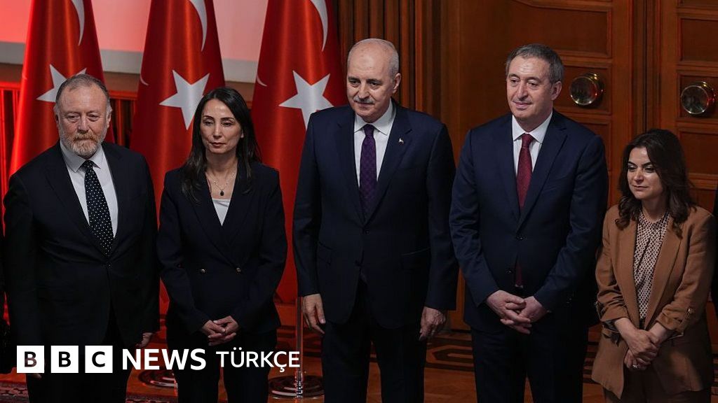 DEM Parti'den süreç değerlendirmesi: 'Çerçeve yasa üzerinden MGK vesayeti kalkmalı'