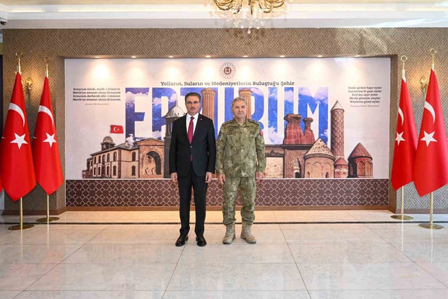 Erzurum Valisi Baruş, Orgeneral Tokel ve Korgeneral Aktaş'ı ağırladı