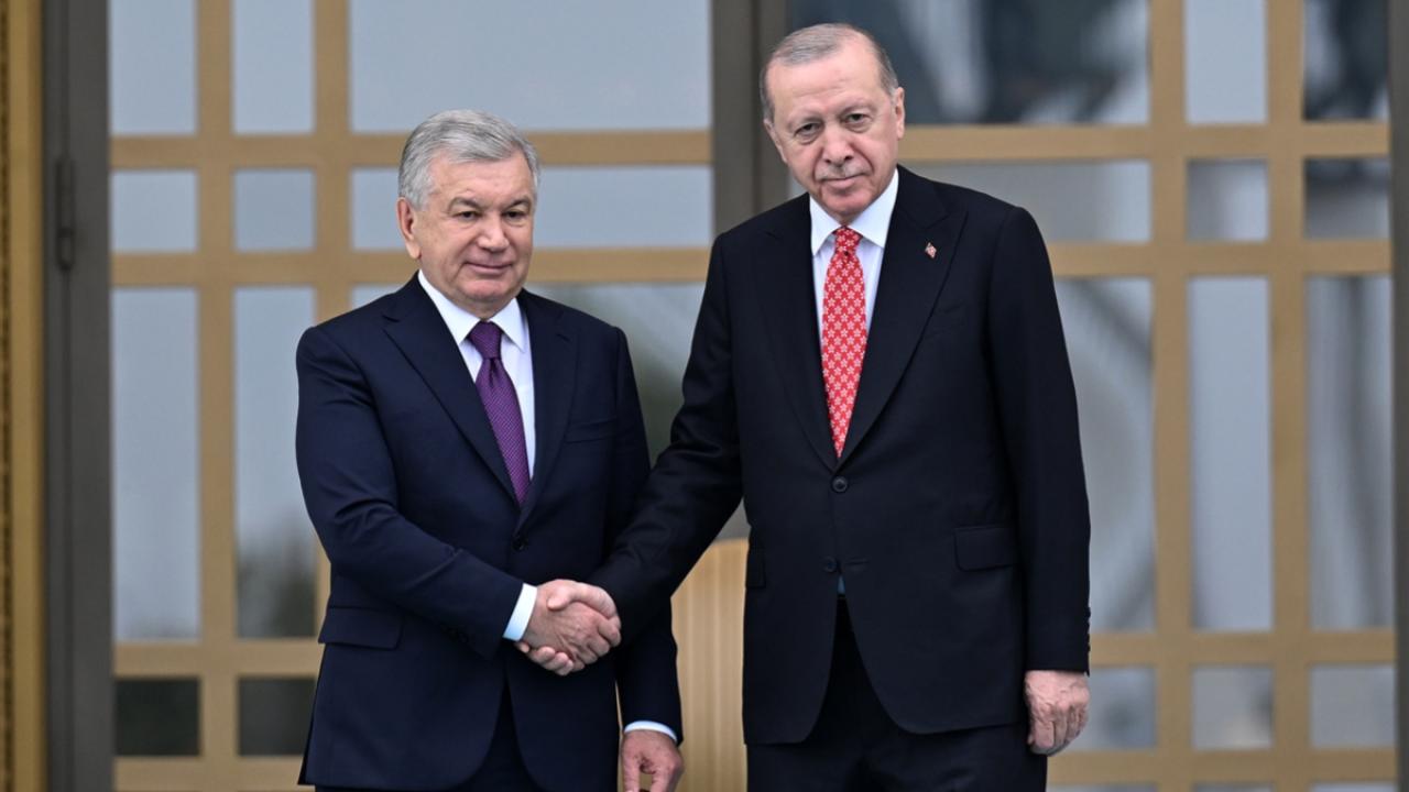 Cumhurbaşkanı Erdoğan, Mirziyoyev ile bir araya geldi