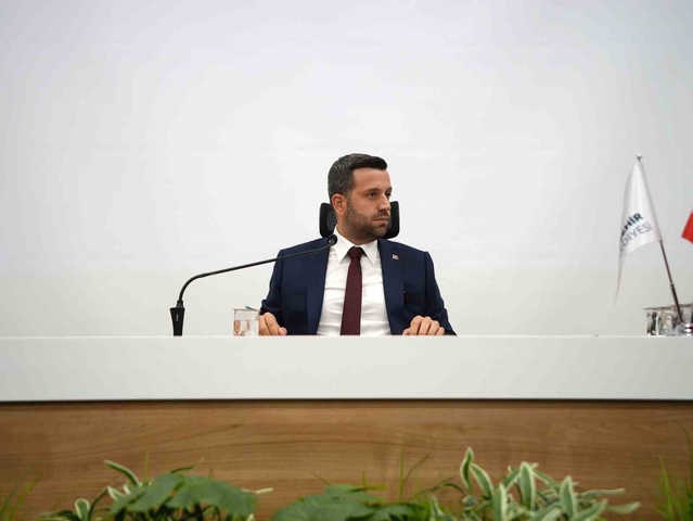 Ataşehir Belediyesi'nin 12 milyar TL'lik 2027 bütçesi oy birliğiyle kabul edildi