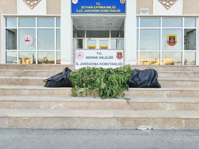 Adana'da 8 adrese uyuşturucu operasyonu düzenlendi, 13 şüpheli gözaltına alındı