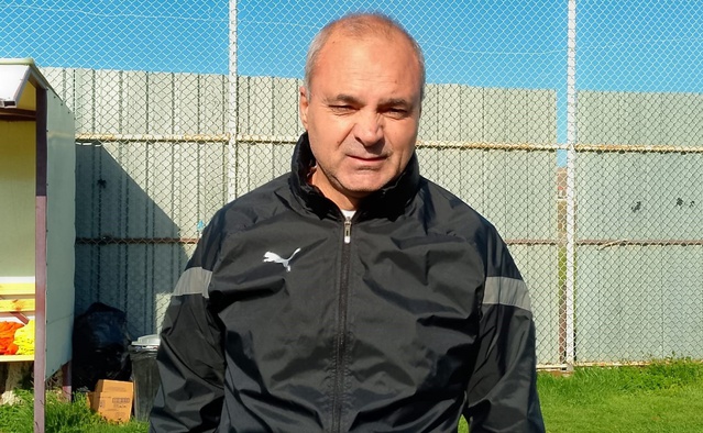 Erkan Sözeri, Kütahyaspor'un 52 Orduspor'a 4-0 yenildiği maç sonrası istifa etti