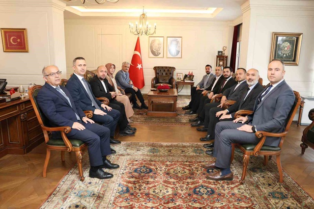 Düzce'de MÜSİAD'la imzalanan protokoller ailelere ve okul birincilerine destek olacak
