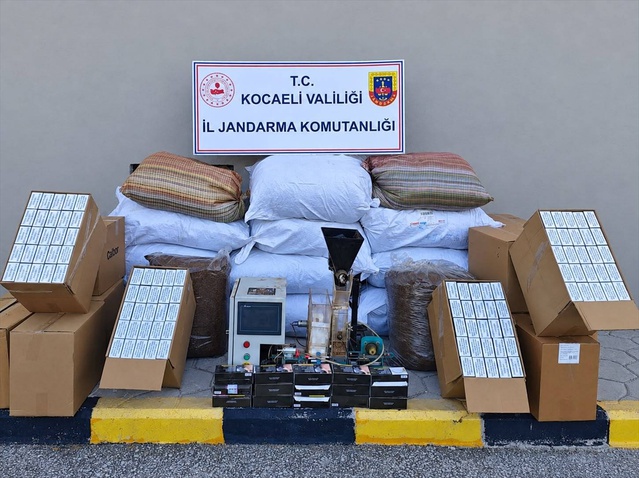 Kocaeli Başiskele'de jandarma 1 zanlıyı gözaltına aldı, 420 kg tütün ele geçirdi