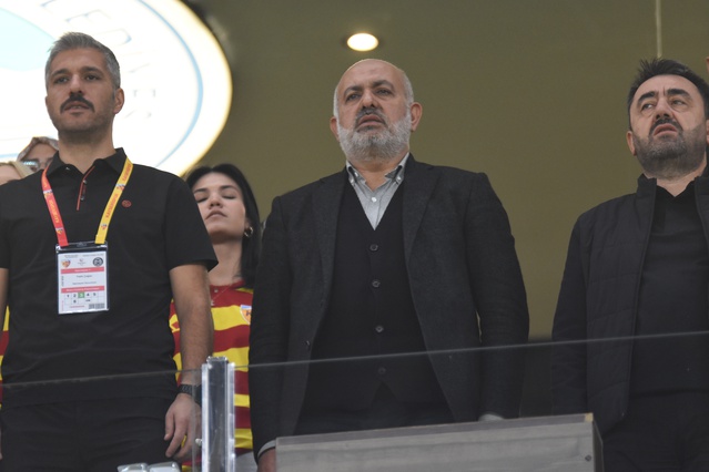 Manisa FK'yı 3-2 yenen Kayserispor'da Çamlı, itiş kakışlara 'nazarlık olsun' dedi