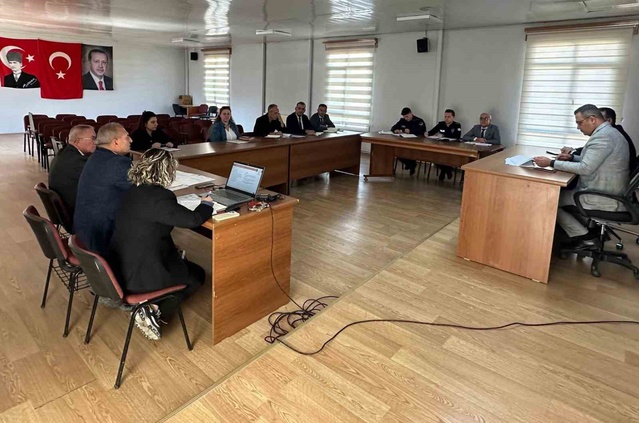 Sarıgöl'de eğitim güvenliği kurulu Kaymakam Dalak başkanlığında toplandı