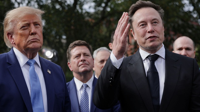 Trump, Beyaz Saray'daki yapay zeka zirvesinde şirketlerle bağlayıcı belge imzaladı