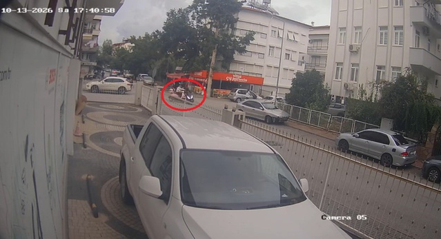 Manavgat'ta iki motosiklet çarpıştı, ehliyetsiz sürücüye 86 bin TL ceza kesildi
