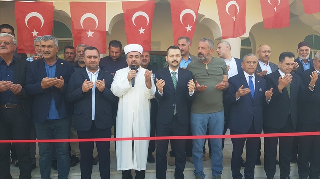 İslahiye'de 6 Şubat Şehitleri Camisi ibadete açıldı