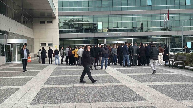 Bolu Belediyesi'nde ihaleye fesat operasyonunda Başkan Yardımcısı dahil 3 tutuklandı