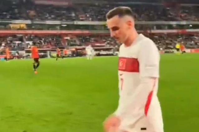 Türk taraftar Kerem Aktürkoğlu'na patladı: Lan seni...