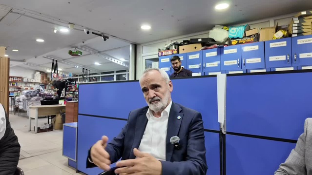Akalın, Kapıkule'de vize mağduru tır şoförlerine üç bakanlığa önerge sözü verdi