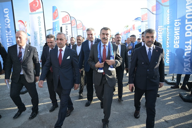 MEB, Meta'ya açılan çocuk davalarında farkındalık için adım atacak