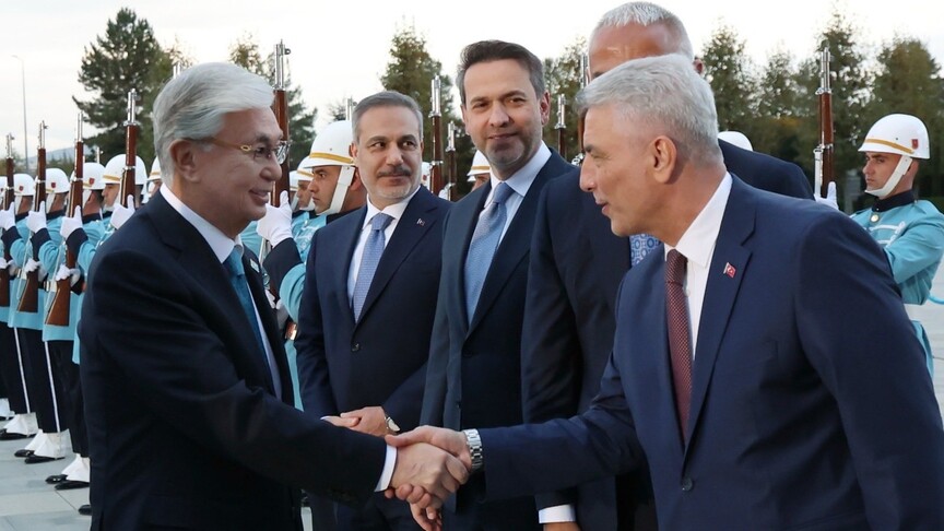 Bakan Bolat: Kazakistan ile öncelikli hedefimiz 15 milyar dolarlık ticaret hacmine ulaşmak