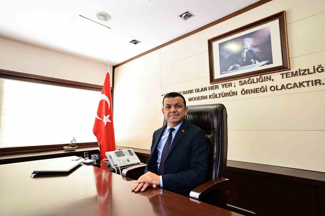 Başkan Çavuşoğlu; "Cumhuriyet bu toprakların ömürlük hürriyet imzasıdır"