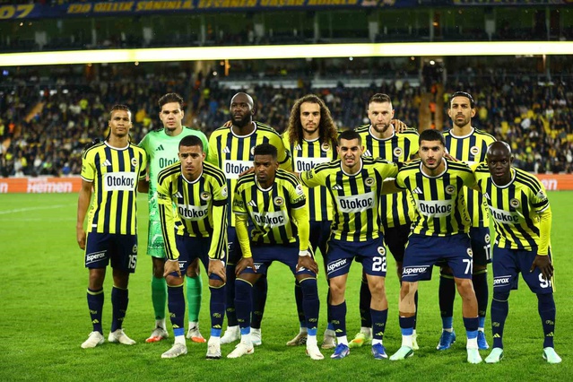 Fenerbahçe Alanyaspor'u 3-0 yendi, Ederson 7 maçın 5'inde gol yemedi