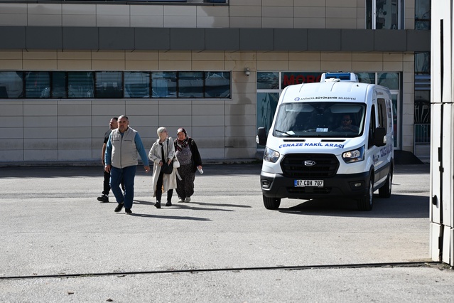 Antalya Konyaaltı'da zincirleme kaza 22 yaşındaki motosiklet sürücüsünün canını aldı