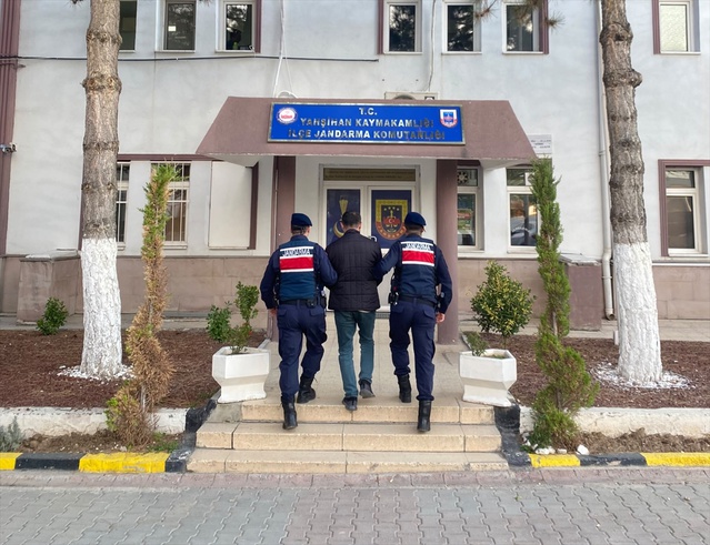 Kırıkkale'de uyuşturucu suçundan 3 yıl 1 ay 15 gün cezalı firari hükümlü yakalandı