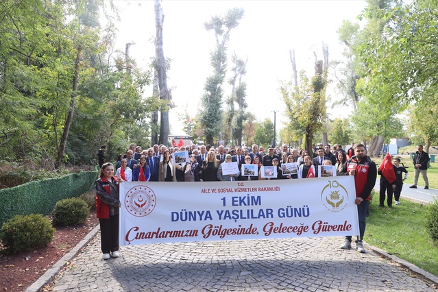 Edirne, Kırklareli ve Tekirdağ'da Yaşlılar Günü yürüyüşüne huzurevi sakinleri katıldı