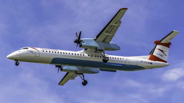 Bomba ihbarıyla Sofya'ya inen Austrian Airlines uçağından 51 yolcu tahliye edildi