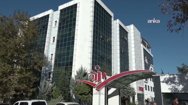 Malatya esnafı İmaj Altyapı'nın sahibinin intiharı sonrası alacak için Çevre'ye gitti