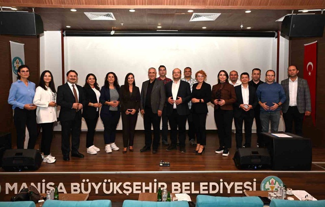 Salihli'de MASKİ yöneticilerine MCBÜ tarafından liderlik ve iletişim eğitimi verildi